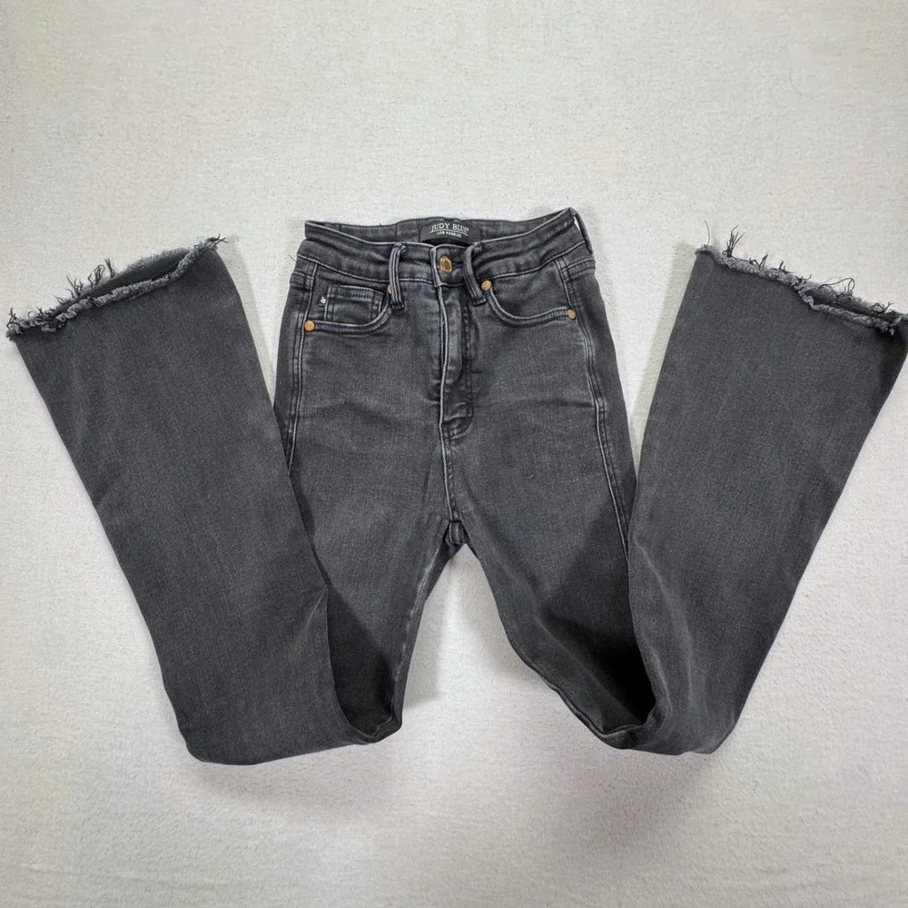 Judy Blue‎ High Rise Faded Black Flare Jeans Raw Hem Bell Bottoms 0/24